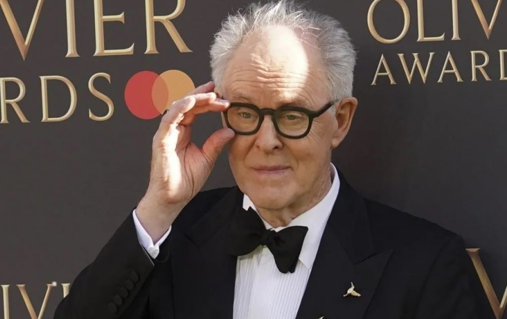 Gana John Lithgow el premio Olivier al mejor actor en Reino Unido-min