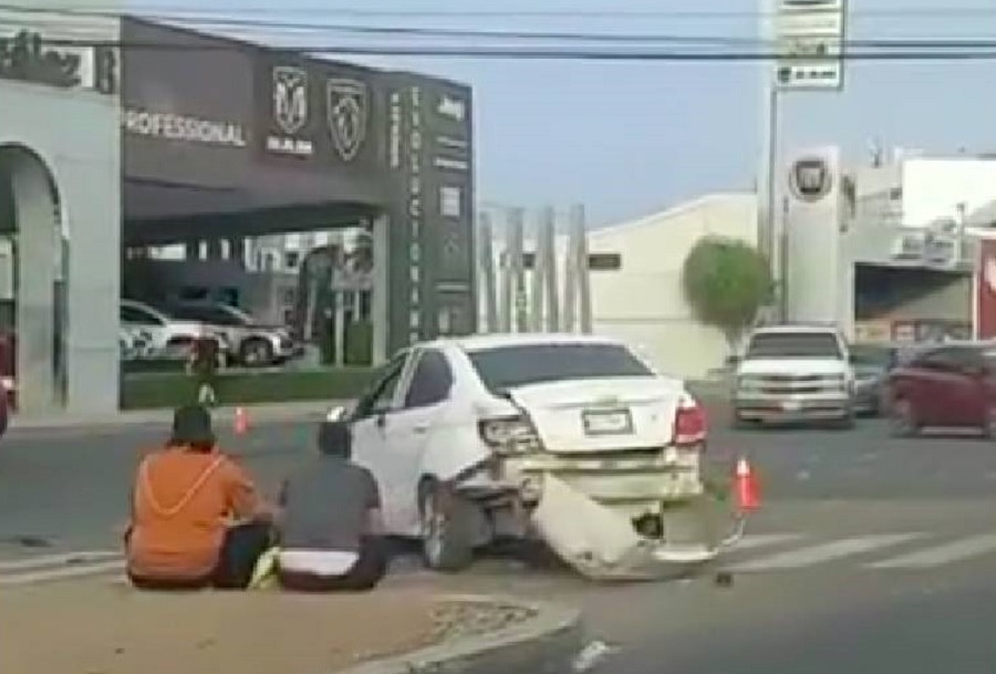 accidente en Reforma y Luis Encinas-min