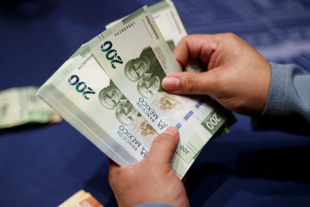 dinero en México-min