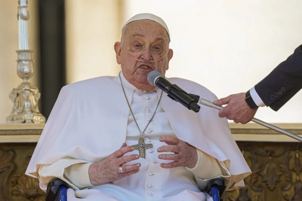 papa francisco-min