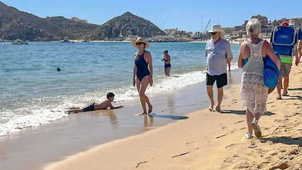 vacaciones en la playa-min