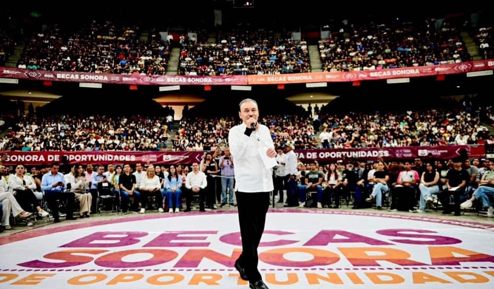 Durazo cumple al beneficiar a más de 10 mil universitarios con becas académicas-min