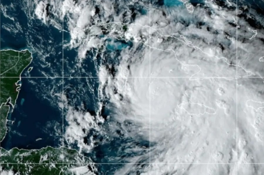 Será 'Alvin' el primer ciclón tropical que 'pegará' en México-min