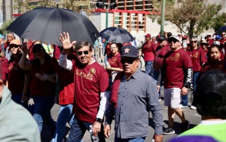 Gobierno de Sonora encabeza desfile por el Día del Trabajo