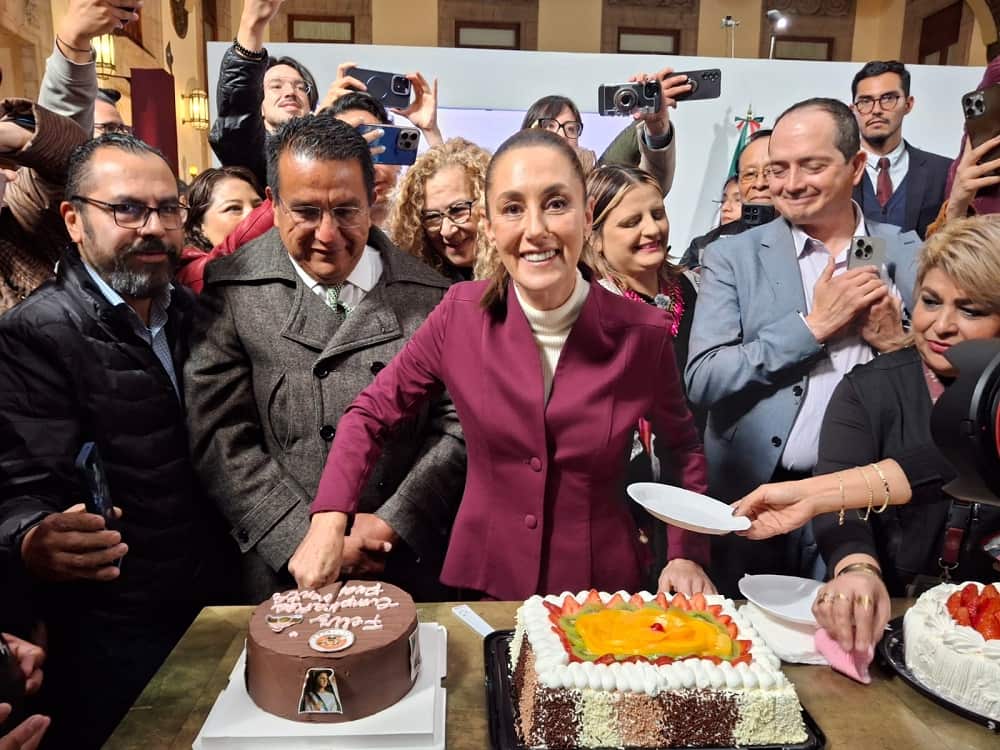 cumpleaños de Claudia Sheinbaum-min