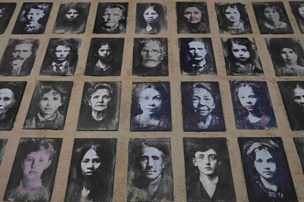 reconstrucción de fotos de ancestros con inteligencia artificial-min
