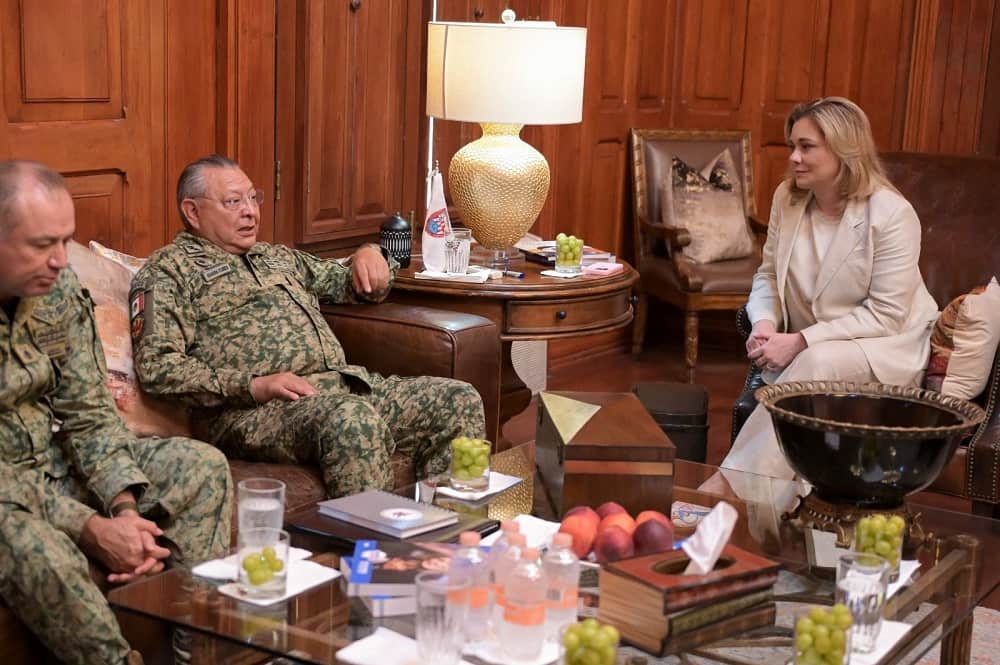 Maru Campos se reúne con el comandante de la XI Región Militar-min (2)