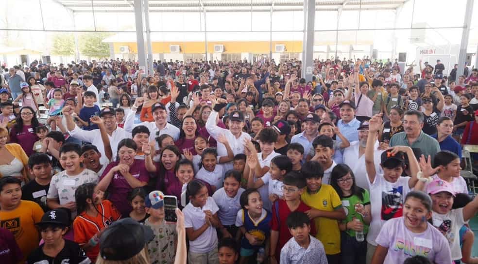 formación de más de 100 mil niños y jóvenes con Centros de Bienestar-min