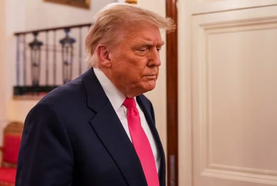 Trump preocupado-min