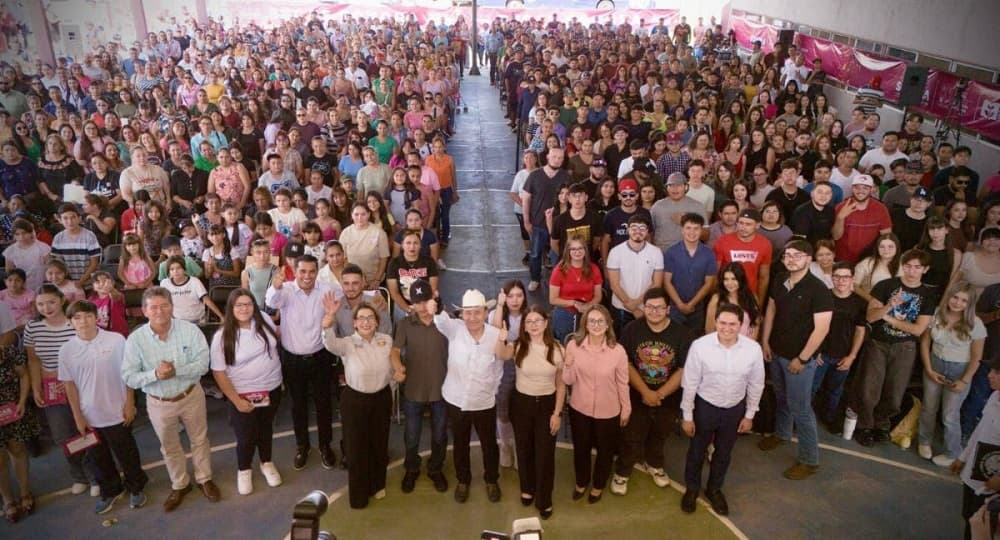 estudiantes de Cananea con becas y nuevo plantel de Conalep2.-min