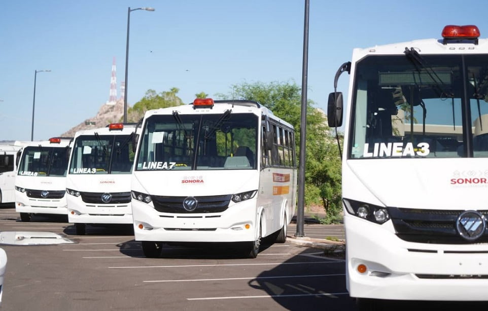 transporte publico moderno-min
