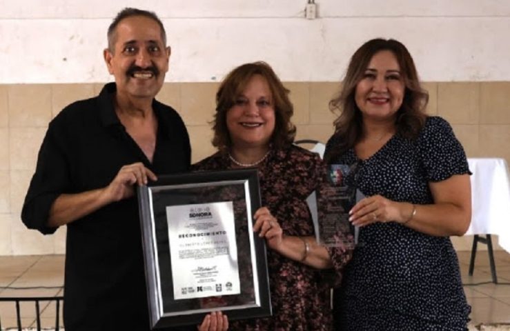 Cutberto López por trayectoria teatral de más de 40 años4-min