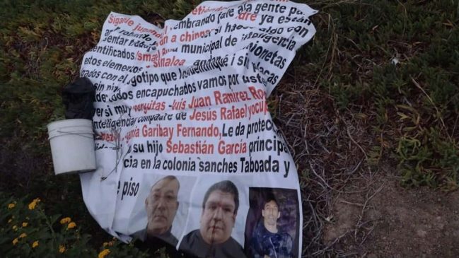 Encuentran manta y amenaza a policias-min