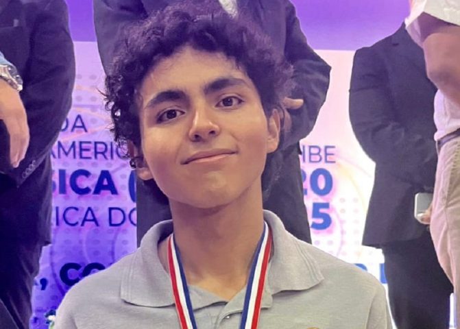 Gana alumno de Cobach Sonora medalla de plata en Olimpiada Centroamericana-min