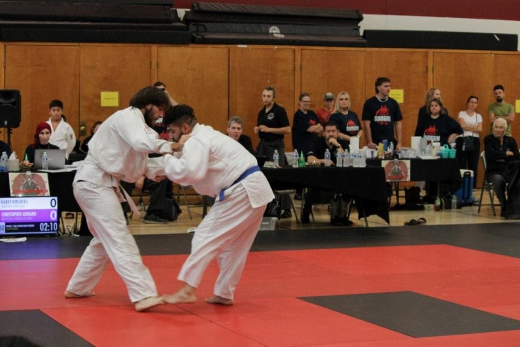 Judokas de la UES ganan medallas de oro y plata 1)-min