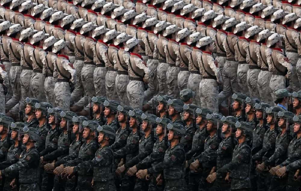 china-desfile-1-min