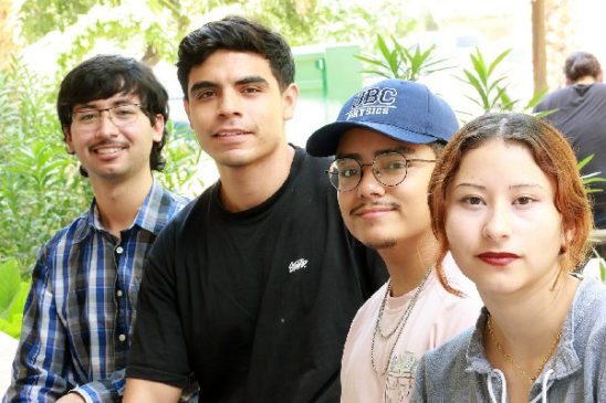 estudiantes de unison canada