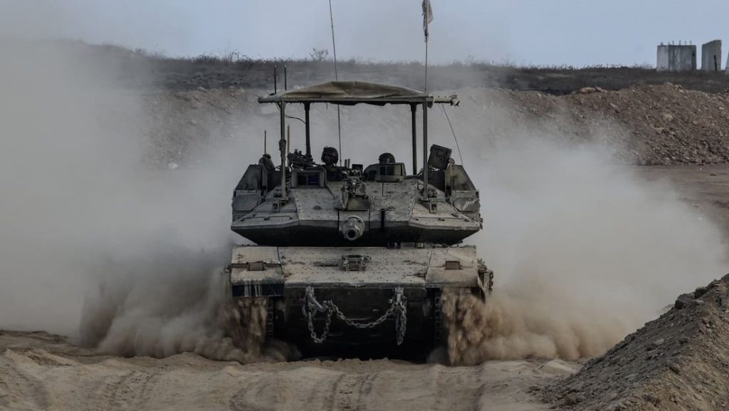tanques de israel entran a Gaza-min