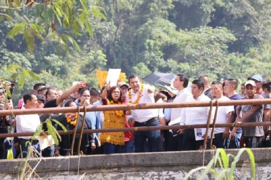 Rehabilitarán gobierno federal y estatal puente que comunica a Zihuateutla y Tlaola-min