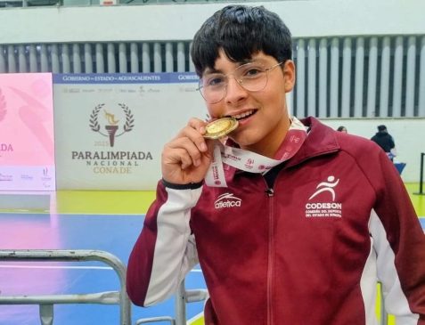 alumno de Cobach gana medalla en competencia-min