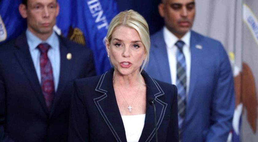 arrestan-a-hombre-en-eu-por-pedir-asesinato-de-pam-bondi-