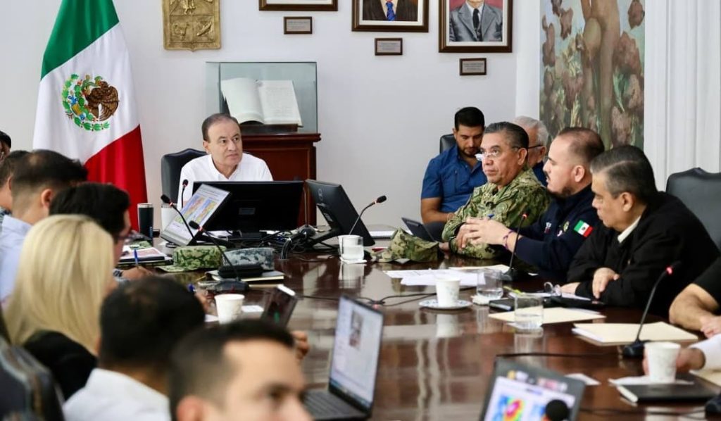 cuerpos de emergencia por tormenta Raymond-min