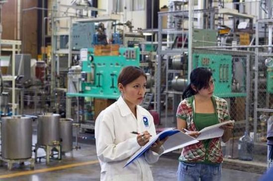 en-mexico-solo-30-de-cada-100-personas-egresadas-del-area-de-ciencia-y-tecnologia-son-mujeres-min