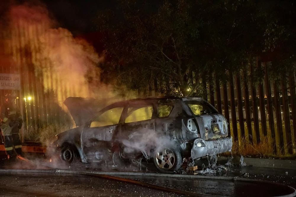 lanzan-explosivos-contra-instalaciones-de-la-fgj-bc-en-tijuana-min