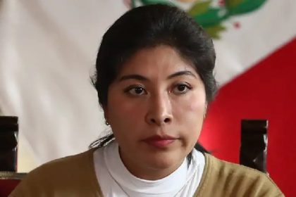 Perú rompe relaciones con México por asilo a exministra