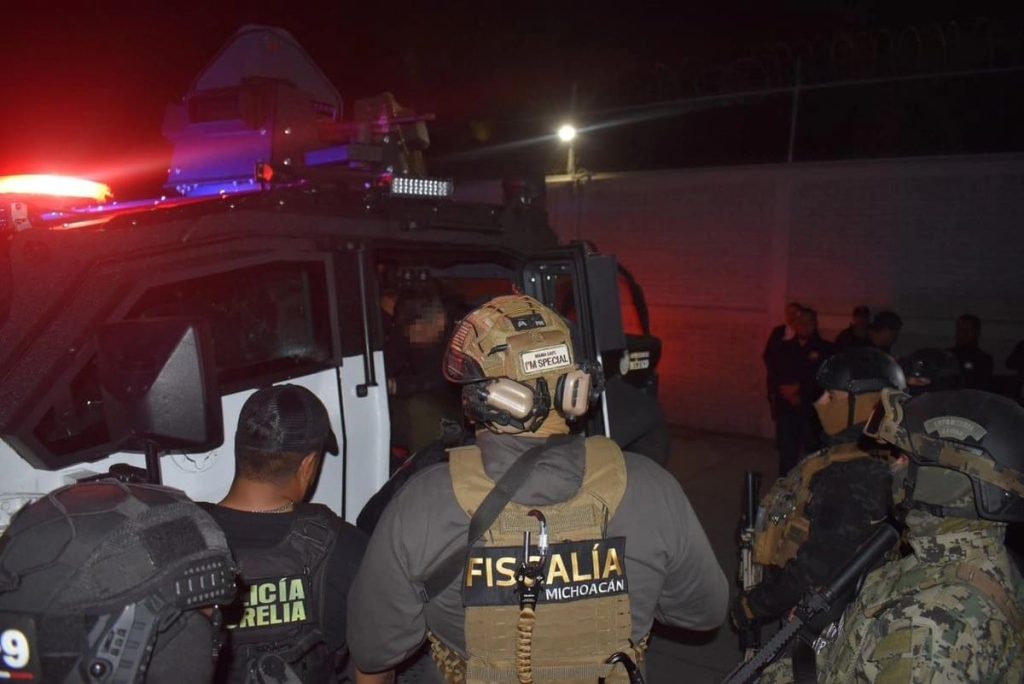 dictan-prision-preventiva-contra-el-licenciado-y-siete-escoltas-de-carlos-manzo-min