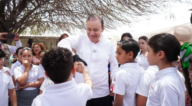 gobierno de Sonora dará más becas a estudiantes.-min