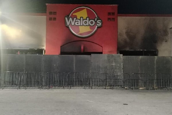 waldos fachada
