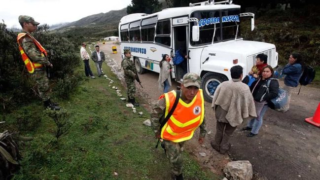 Accidente de autobus en Colombia. fallecen 17 estudiantes-min