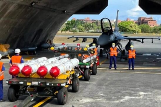 China sanciona a 20 empresas de Defensa estadounidenses-min