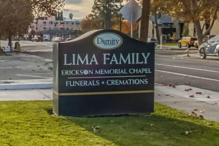 demandan-a-funeraria-de-california-por-entregar-un-cerebro-humano-a-familiares-min