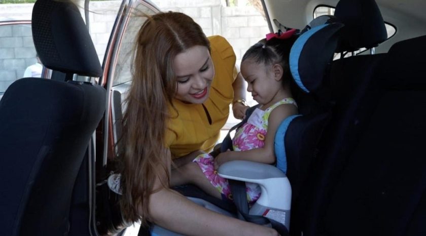 el cuidado de los niños-min