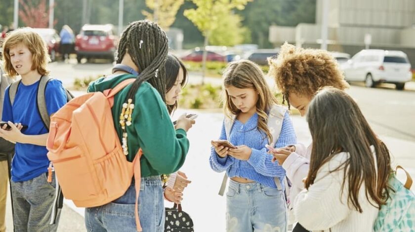 redes sociales en niños2.-min