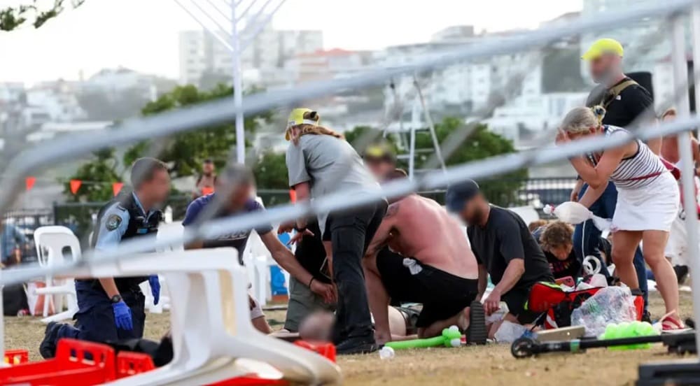 tiroteo en playas australianas deja una decena de muertos.-min