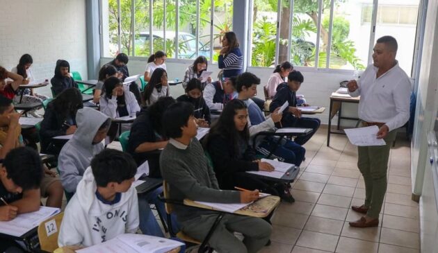 aumenta matricula en bachilleres (1)