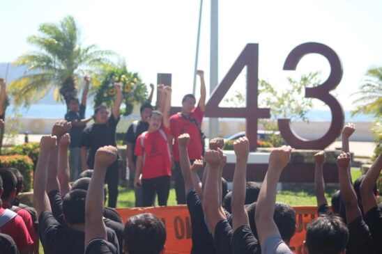 manifestación de padres de los 43 desaparecidos (1)