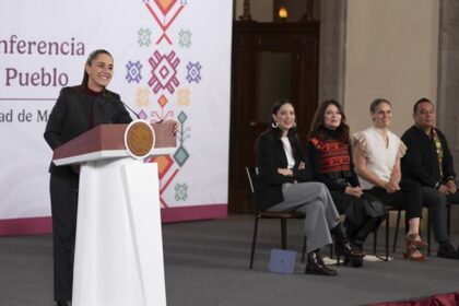 Sheinbaum presenta iniciativas en materia de cine y doblaje