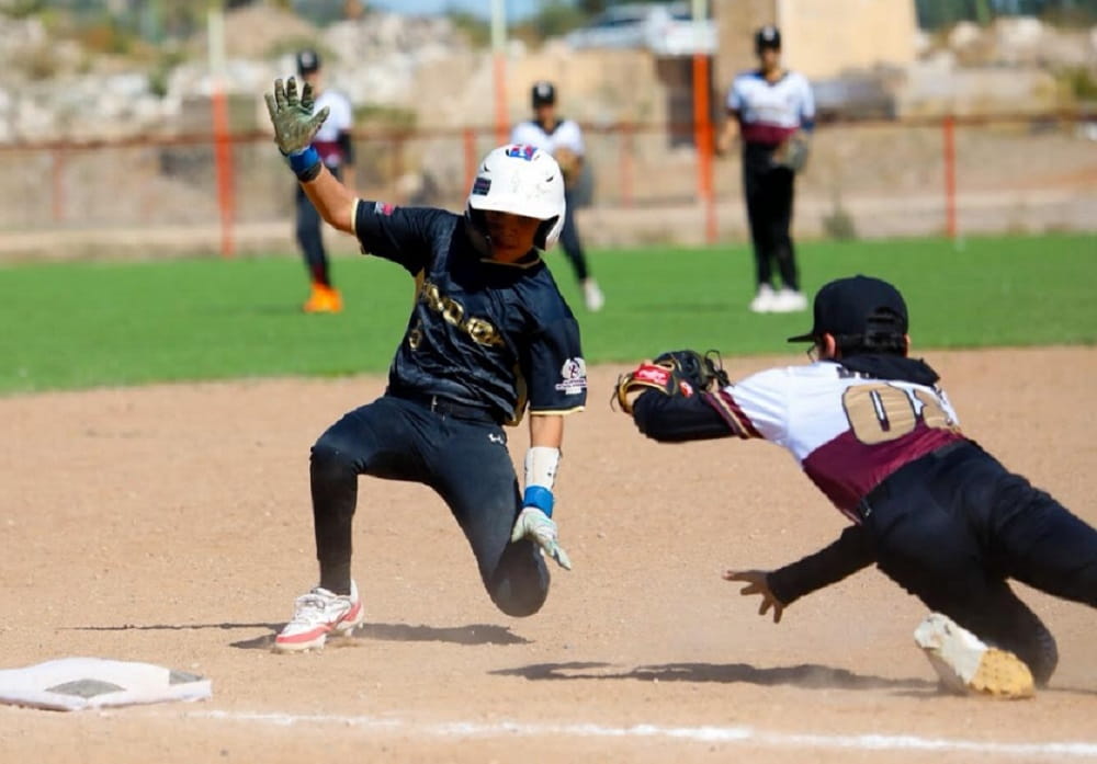 Cantan Playball en la Olimpiada Estatal de Beisbol (1)