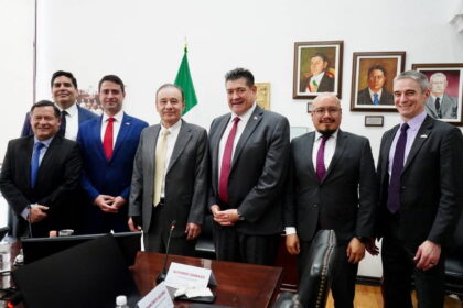 Durazo posiciona al Puerto Guaymas en el centro de la agenda energética en alianza con EE.UU.