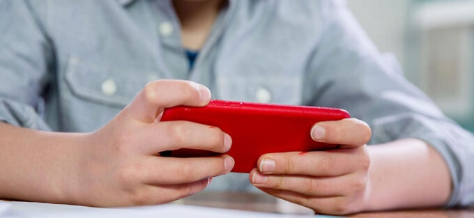 no hay redes socales para menores en España (1)