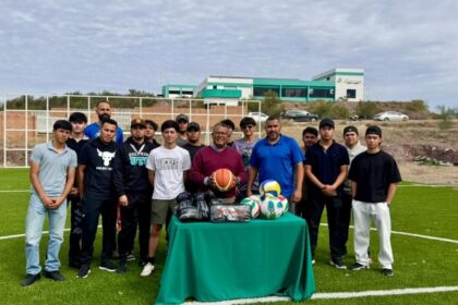 Gobierno de Sonora promueve bienestar universitario con entrega de material deportivo: UTGuaymas