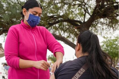Invita Salud Sonora a mega jornada de vacunación contra influenza, C-19, neumococo y SRP