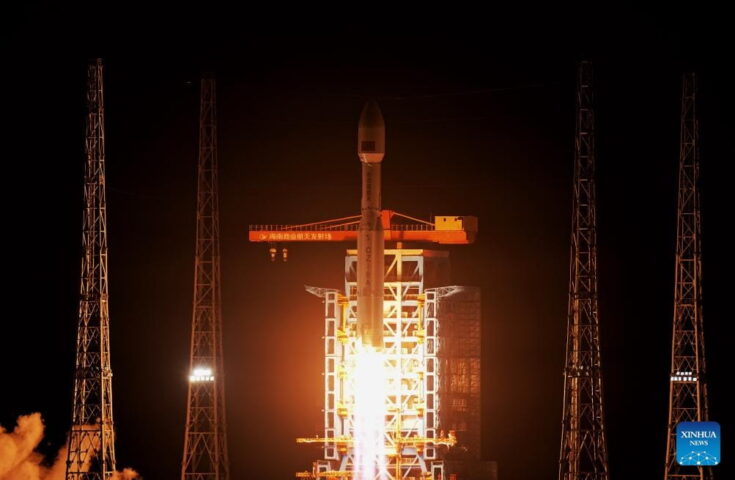 china pone en orbita satelites (1)