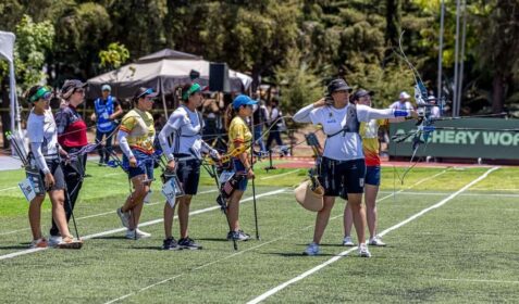 Alejandra Valencia obtiene bronce con equipo femenil en Copa del Mundo