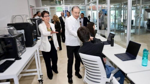 Gobernador Durazo profesionaliza a 350 mil sonorenses en inteligencia artificial con Microsoft