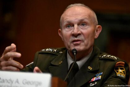 Trump cesa al jefe de Estado Mayor, Randy George